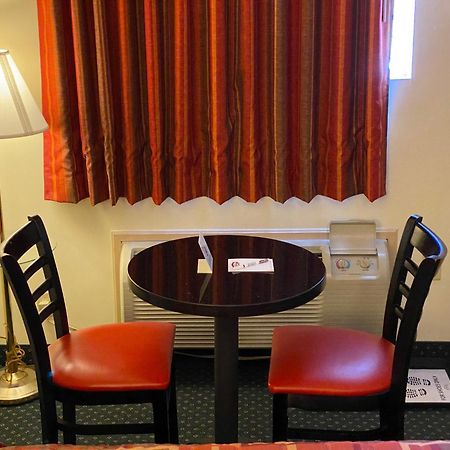 Country Hearth Inn-Union City Oda fotoğraf