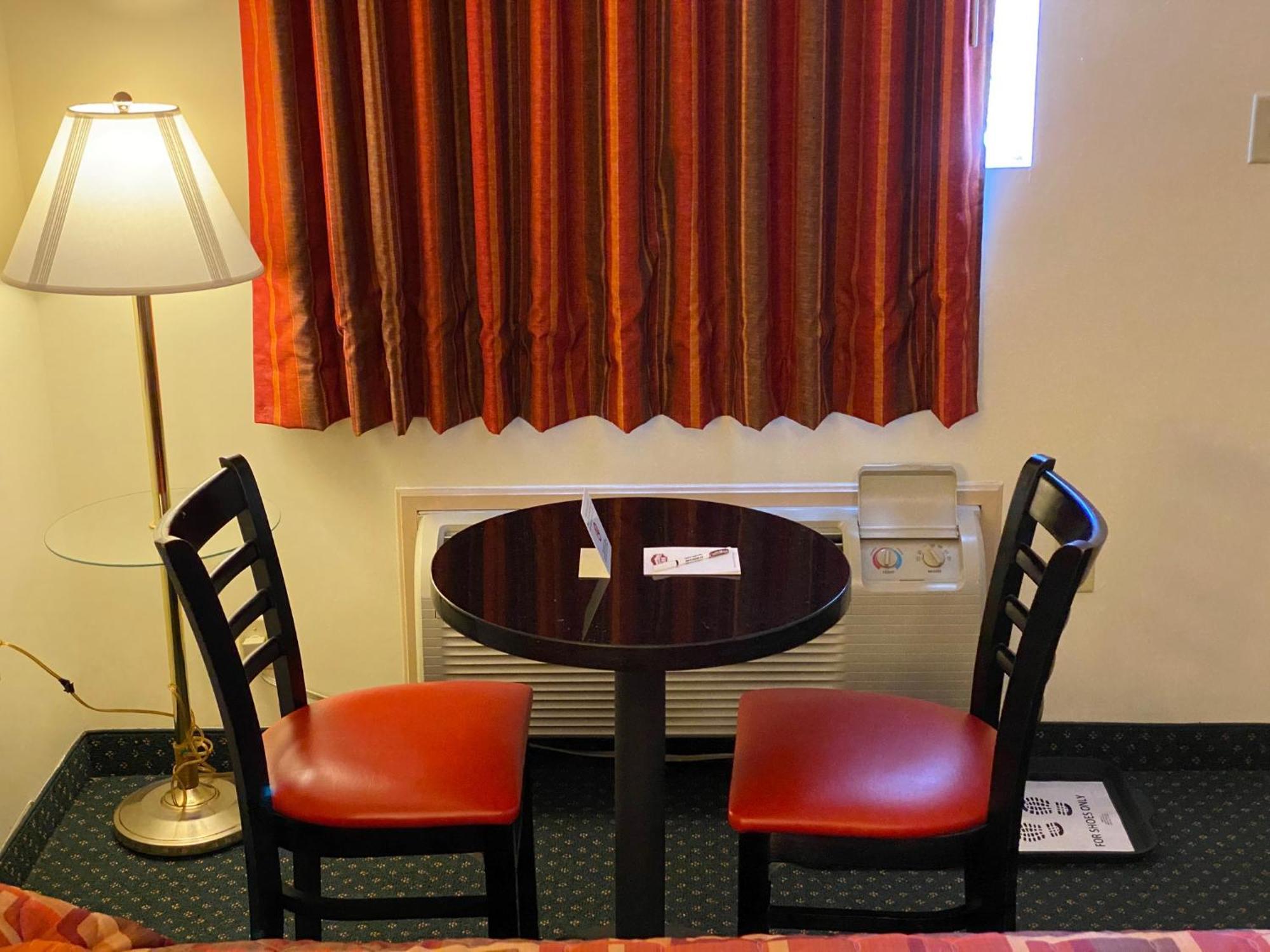 Country Hearth Inn-Union City Oda fotoğraf
